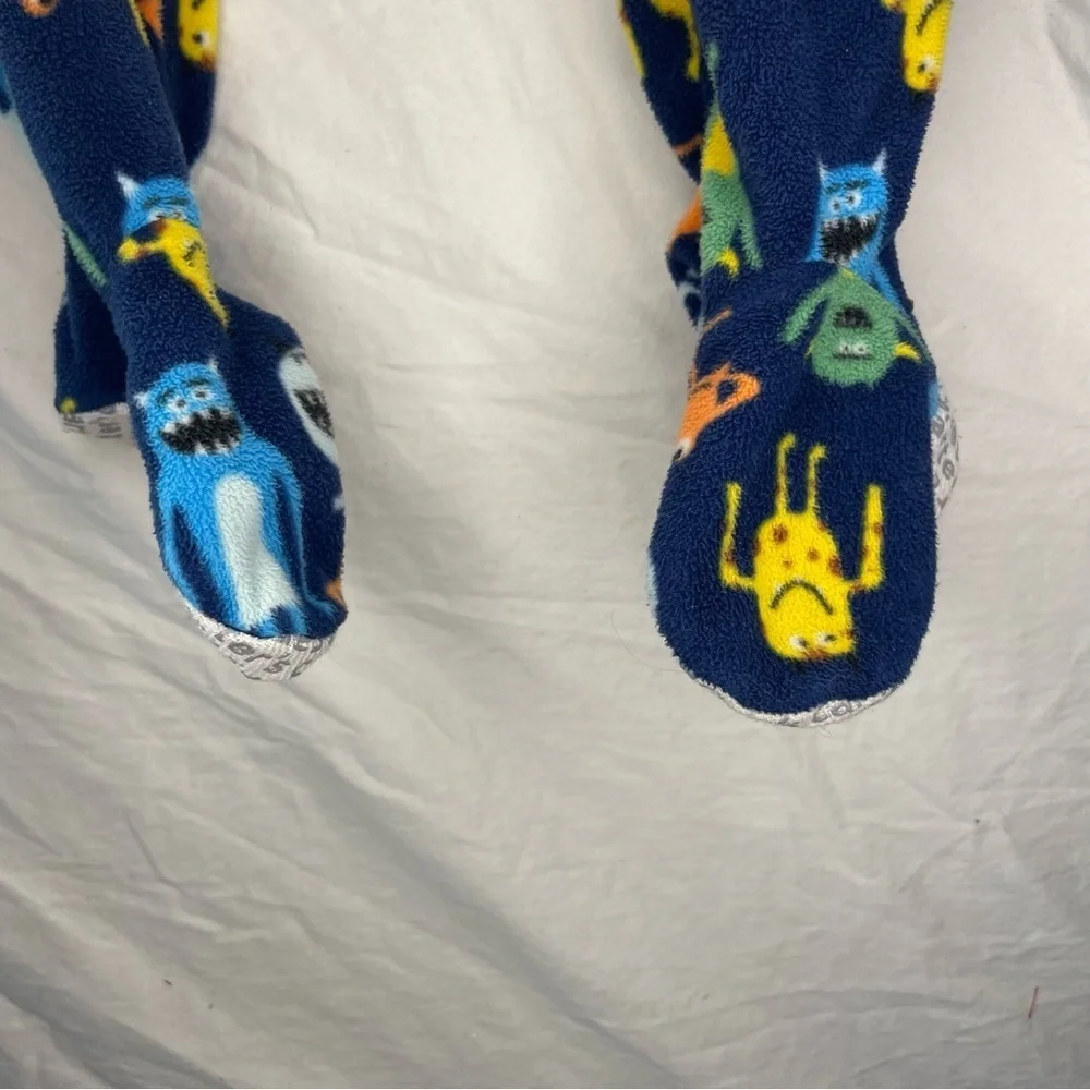 Carter’s 3T Fleece Footed Winter Monster Pajamas Grippy Feet Zipper PRELOVED